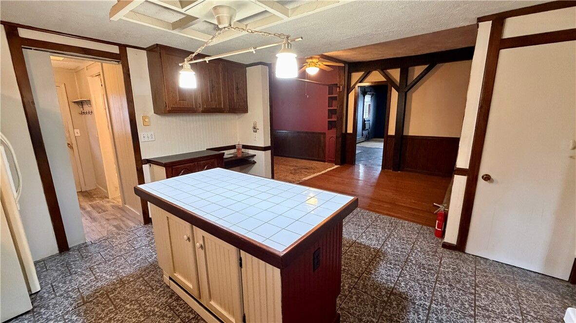 Property Photo: 580 E Ward Street OH 43078