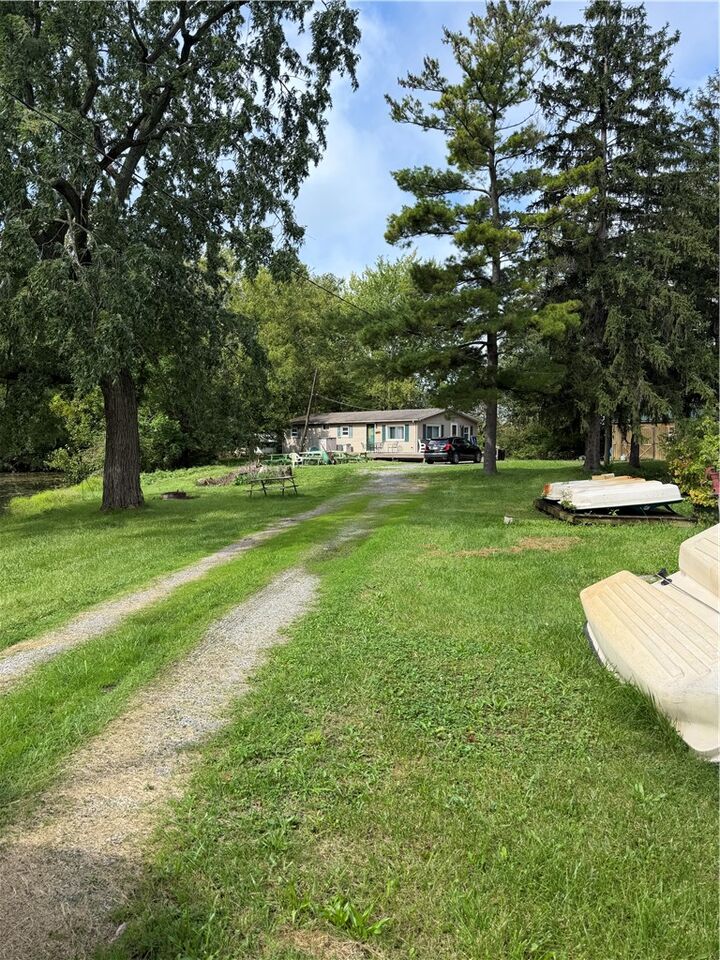 Property Photo:  203 Sunnyside Avenue  OH 43348 