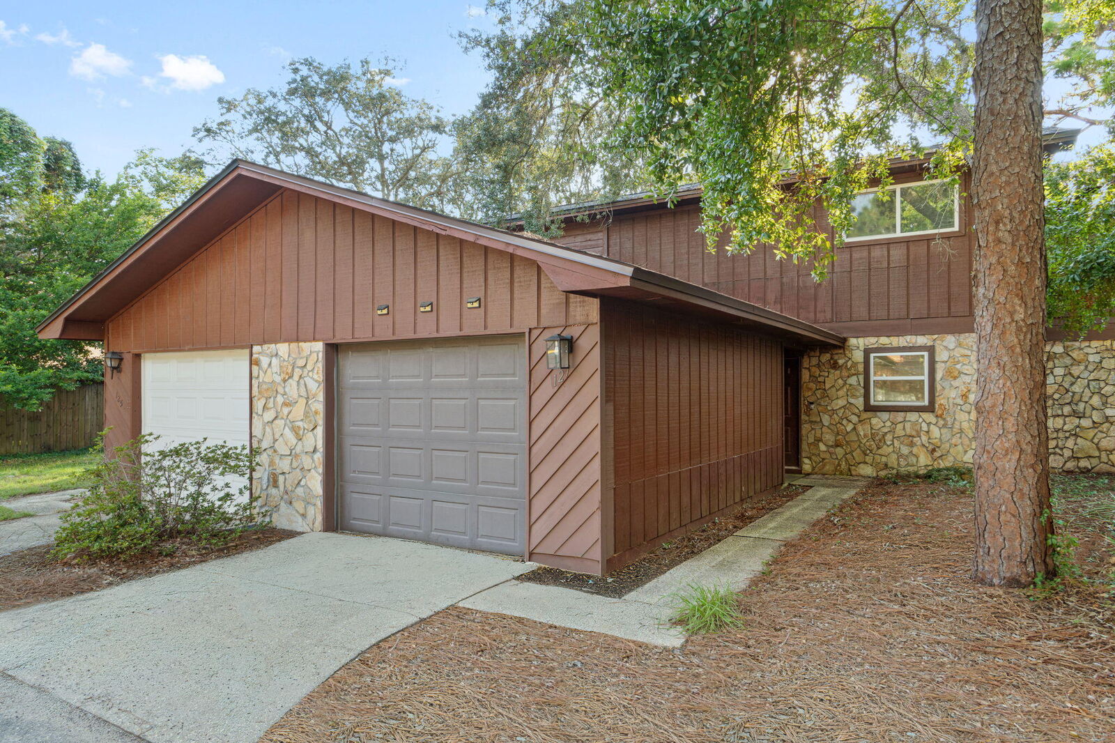 Property Photo: 32 7th Avenue Unit 127 FL 32579