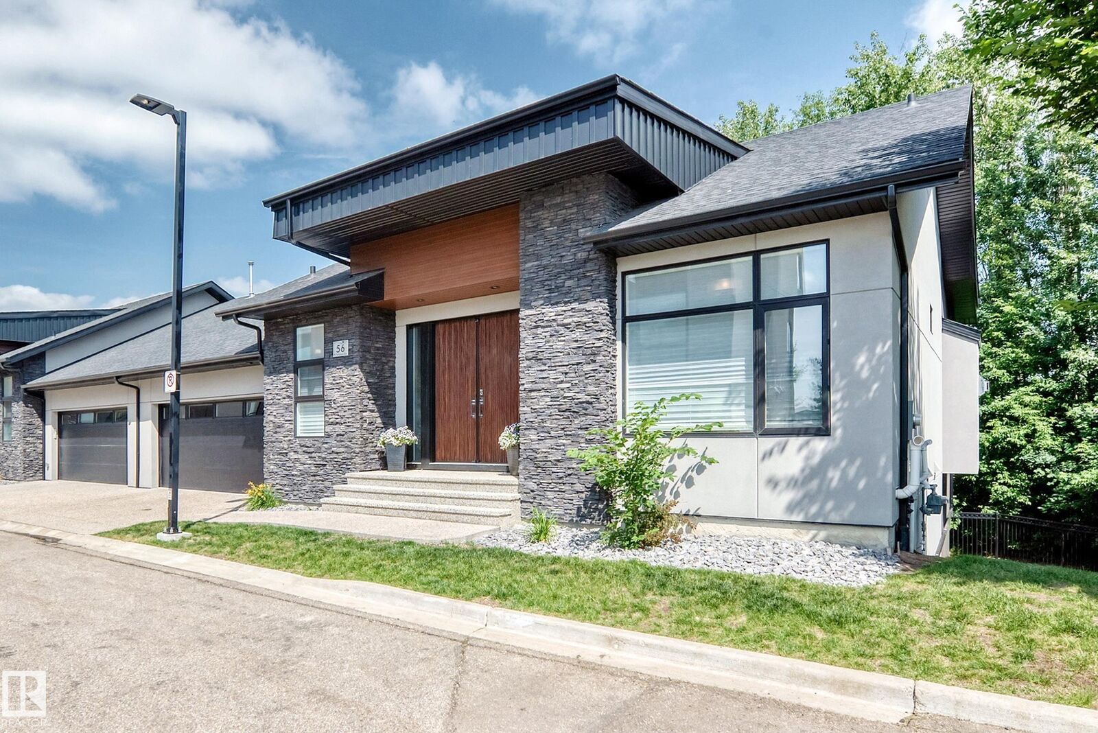 Property Photo:  95 Salisbury Way 56  AB T8B 0C1 