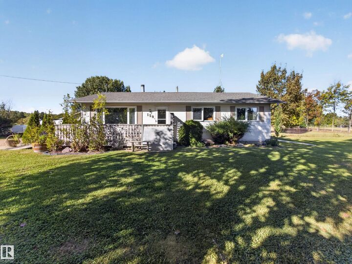 Property Photo:  52249 Rge Road 222 158  AB T8C 1J2 