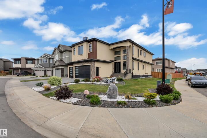 Property Photo:  1460 25 Street NW  AB T6T 2K7 