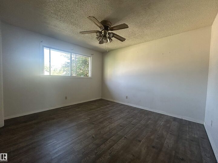 Property Photo: 10450 69 Avenue NW AB T6H 2C3