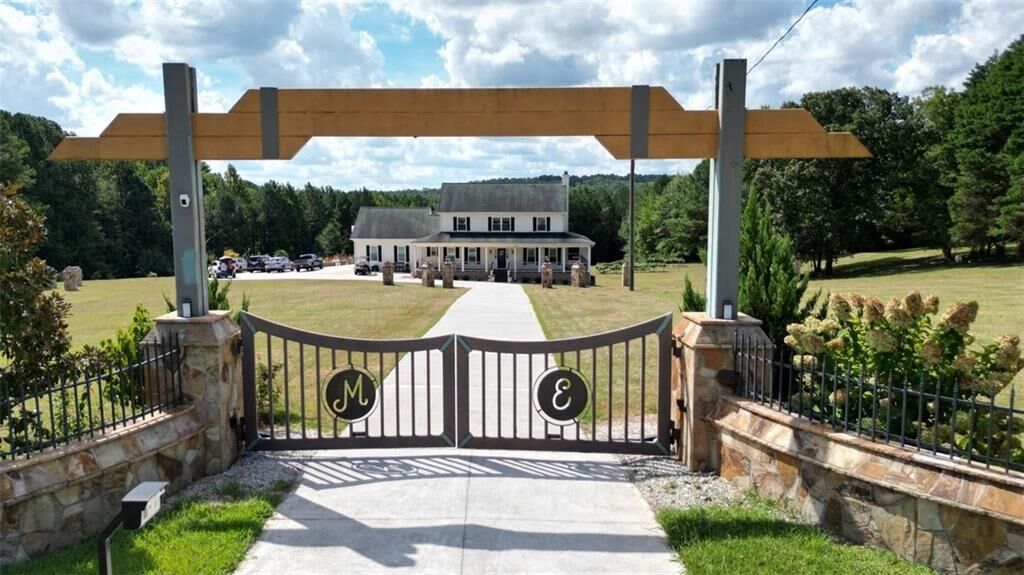 Property Photo: 3600 Thompson Mill Road GA 30519
