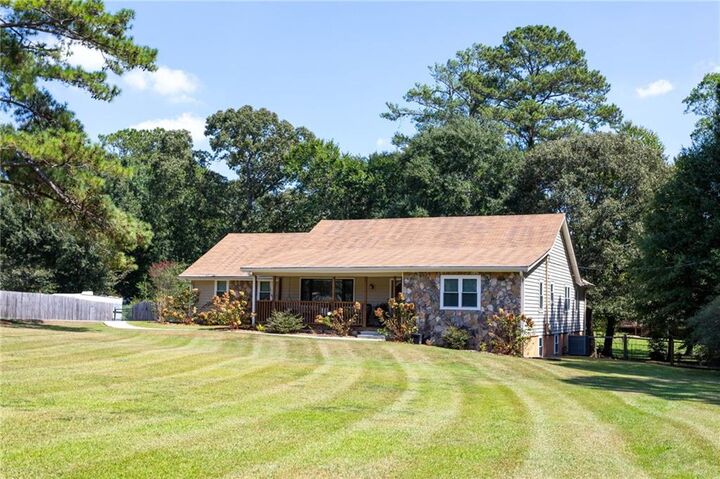 Property Photo:  110 Allenwood Road  GA 30214 