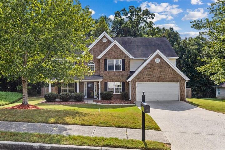 Property Photo: 1138 Mitford Lane GA 30019