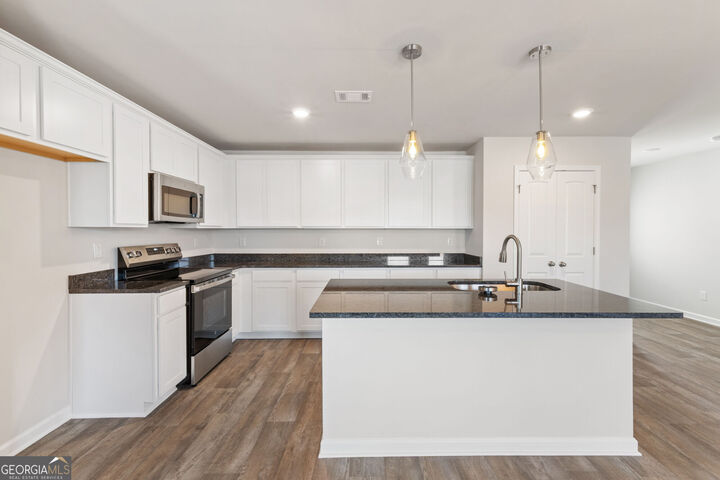 Property Photo: 723 Lipizzan Trace GA 30230