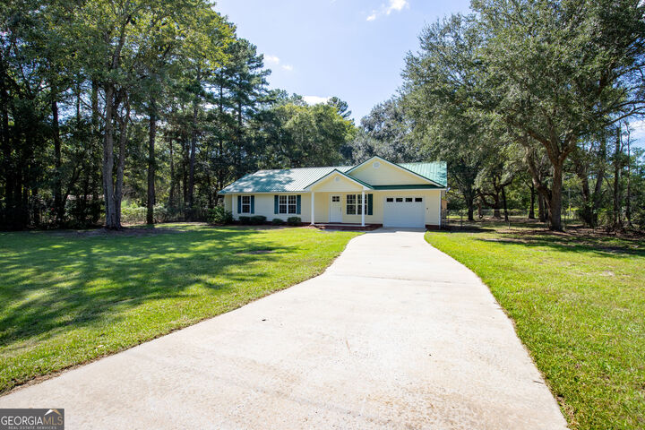 Property Photo: 2121 Darwel Long Road NE GA 31316
