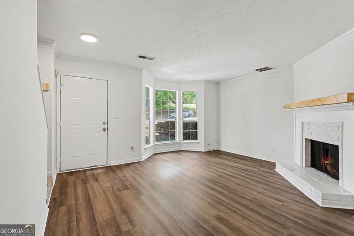 Property Photo:  1090 Huntington Trace SE  GA 30082 