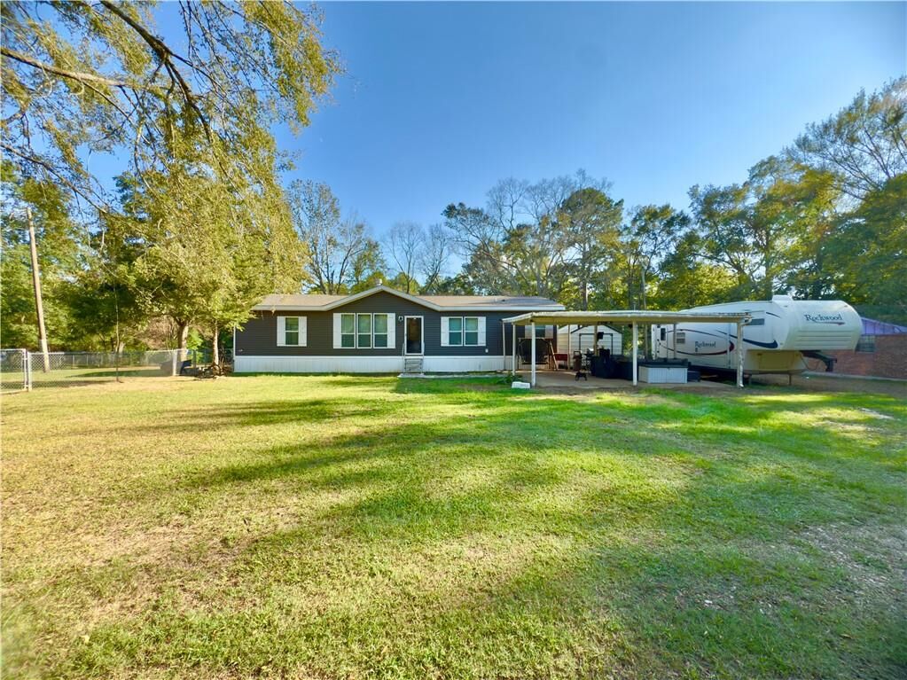 Property Photo:  1205 Steen Loop  LA 71342 