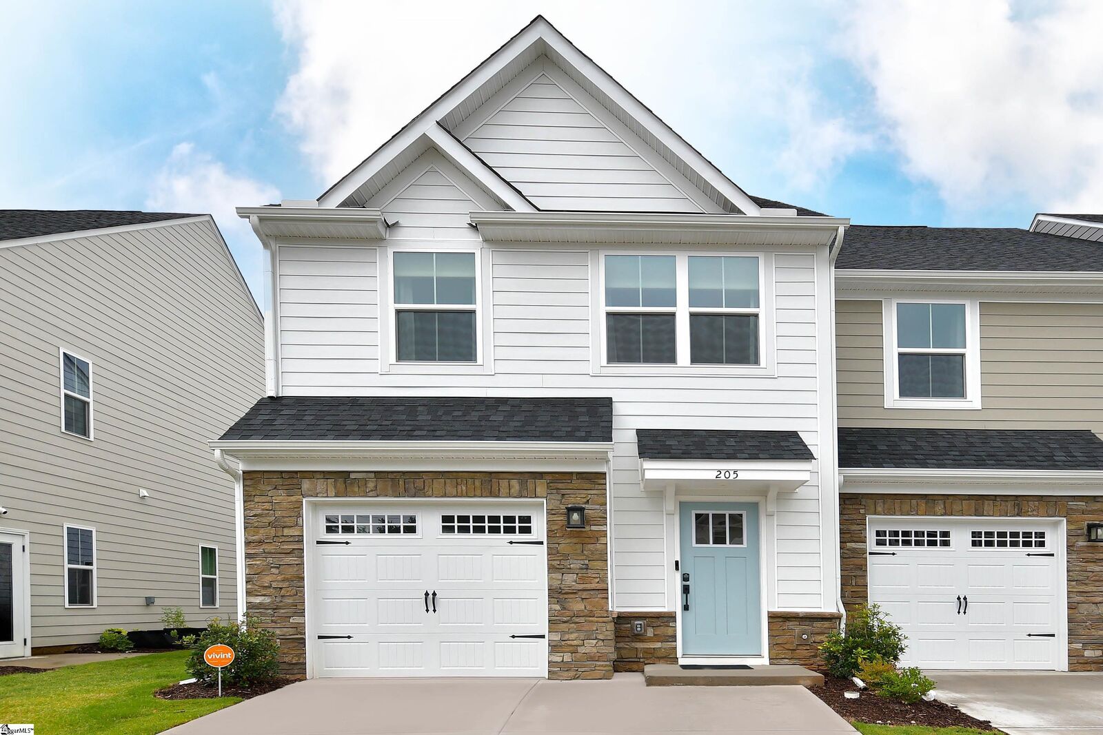 Property Photo: 205 Lograto Lane SC 29681
