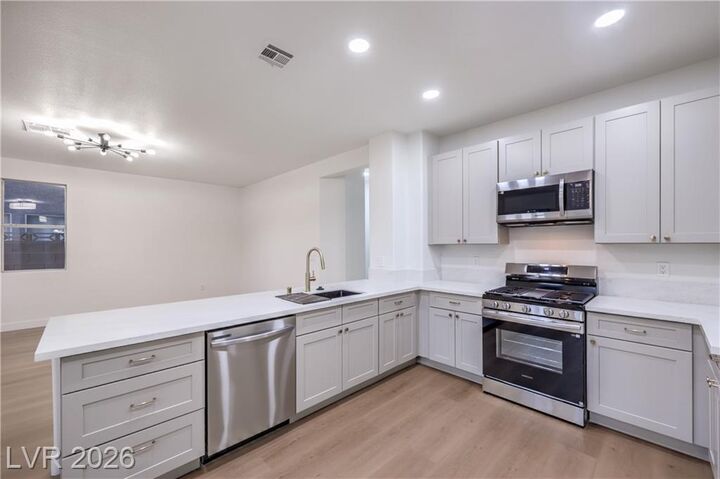 Property Photo:  1001 Washington Oaks Street  NV 89128 