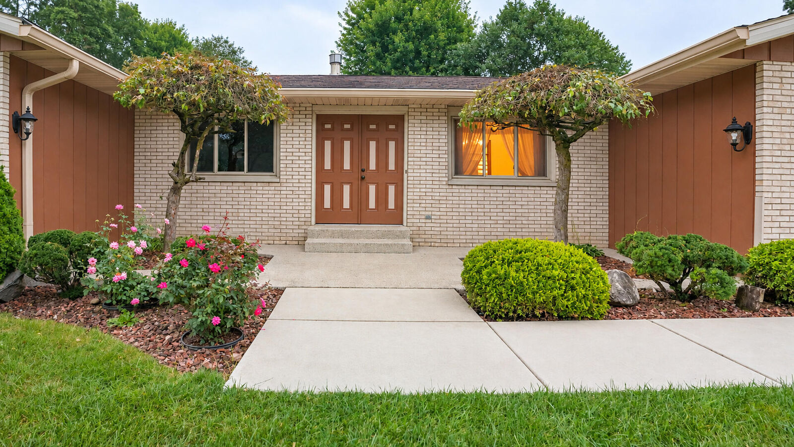 Property Photo: 2633 N Stuyvesant Lane IN 46350
