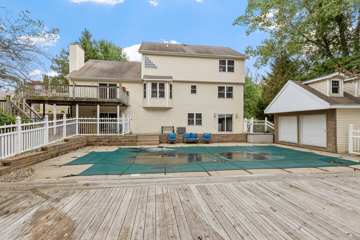 Property Photo:  1843 N Pine Ridge Drive  IN 46350 