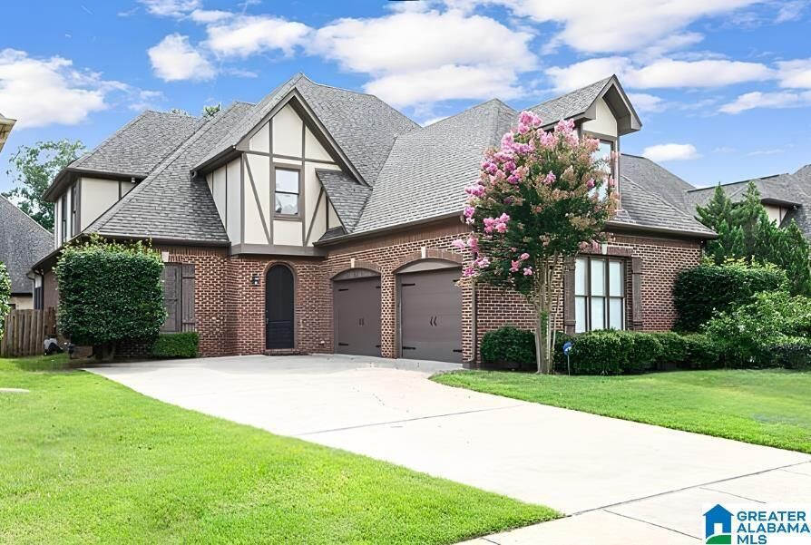Property Photo:  2040 Arbor Hill Parkway  AL 35244 