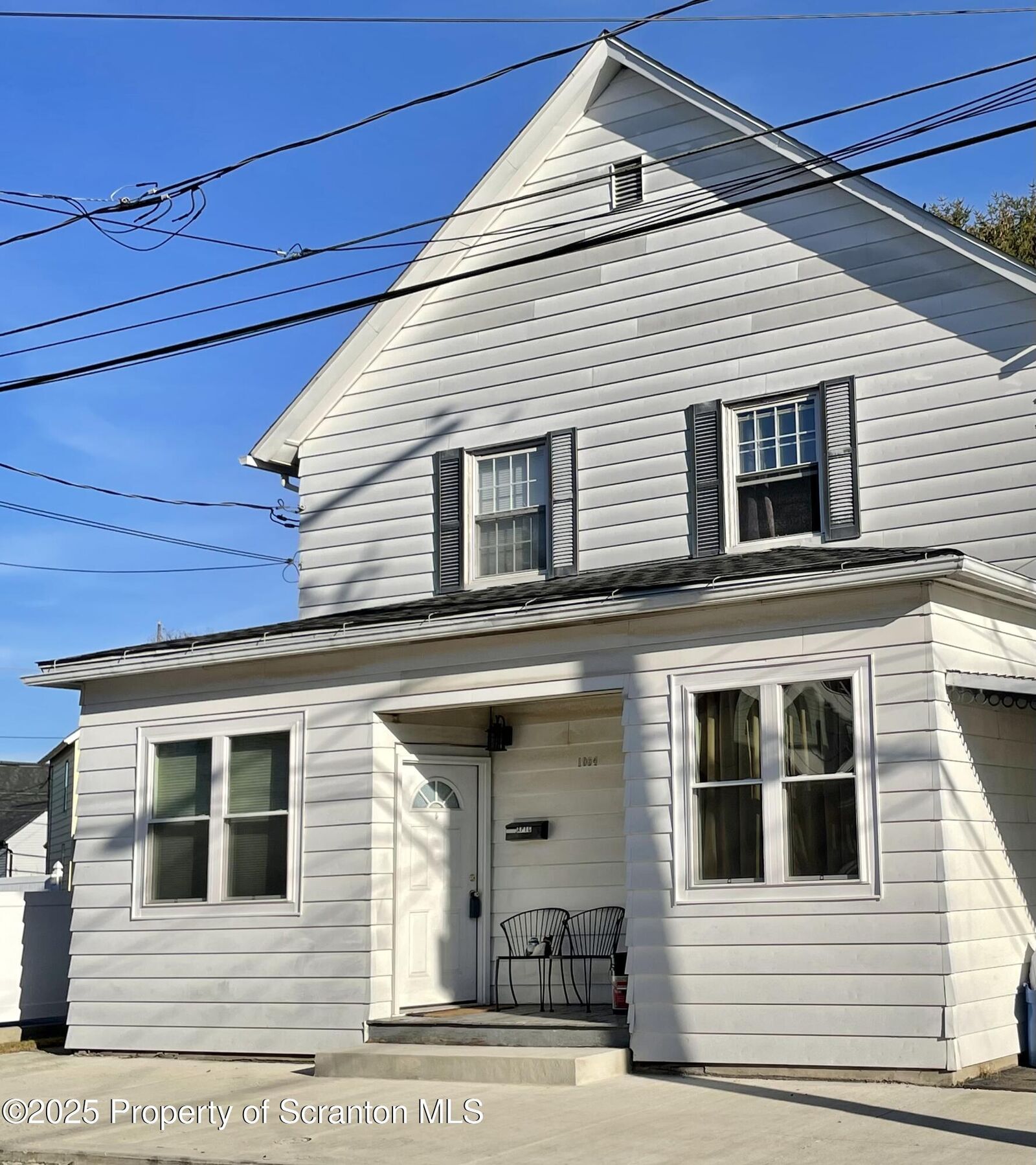 Property Photo:  1064 Lincoln Street Apt. A  PA 18519 