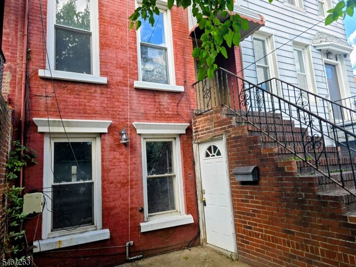 Property Photo:  23 Whitman Ave  NJ 07306 