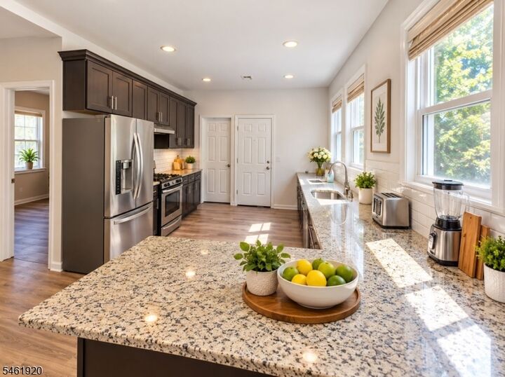 Property Photo:  270 S Burnett St  NJ 07018 