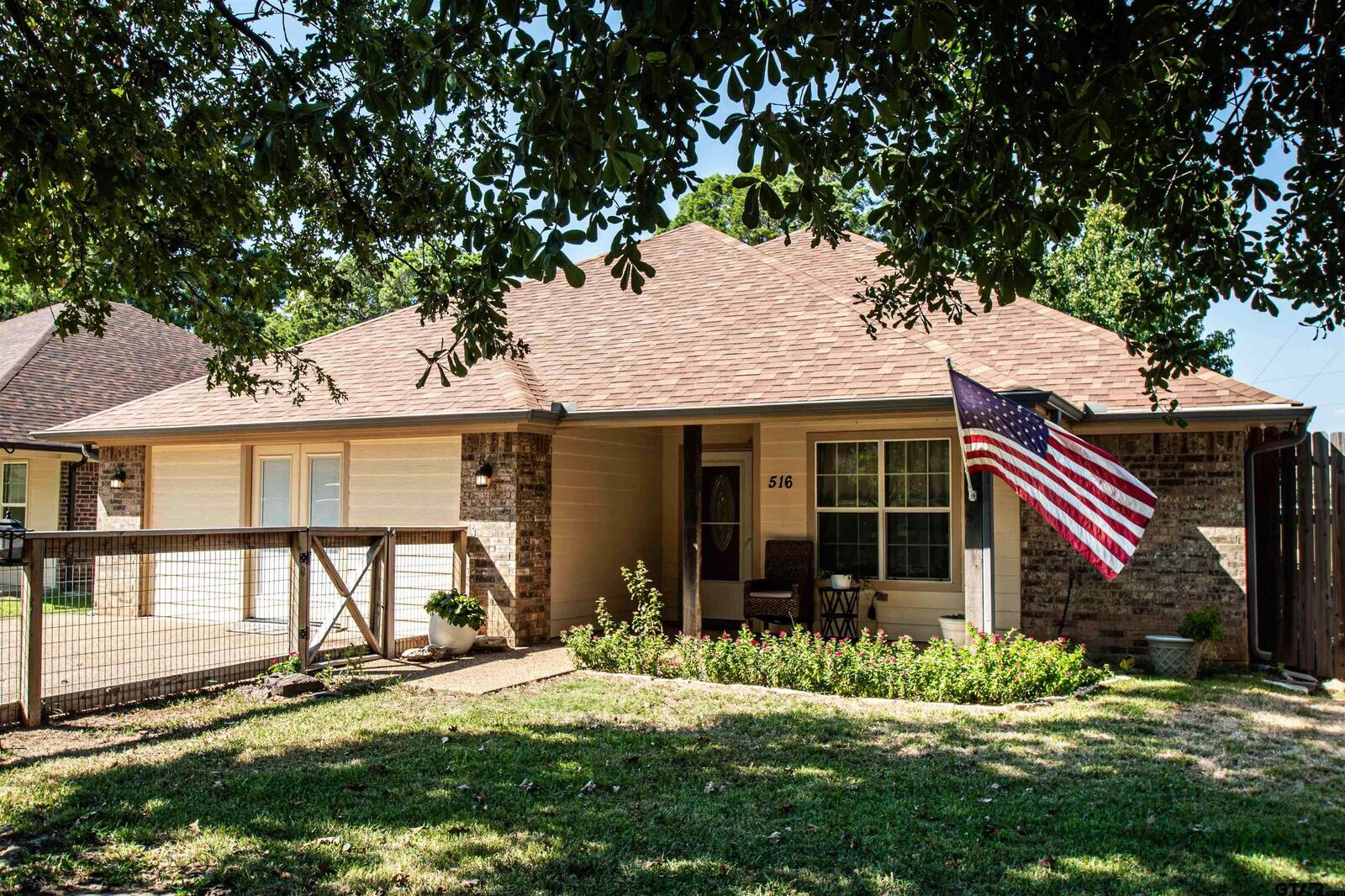 Property Photo: 516 Neches TX 75758