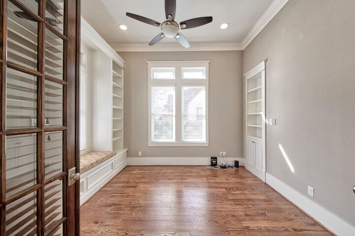 Property Photo:  2006 Lubbock Street  TX 77007 