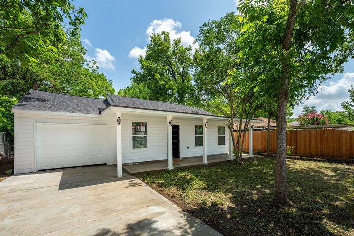 Property Photo: 4805 Southwind Street TX 77033