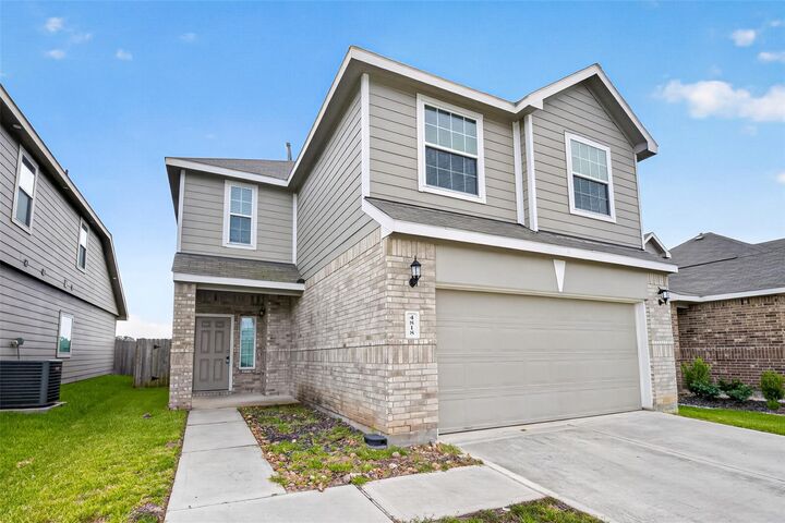 Property Photo: 4818 Blue Jacaranda Way TX 77373
