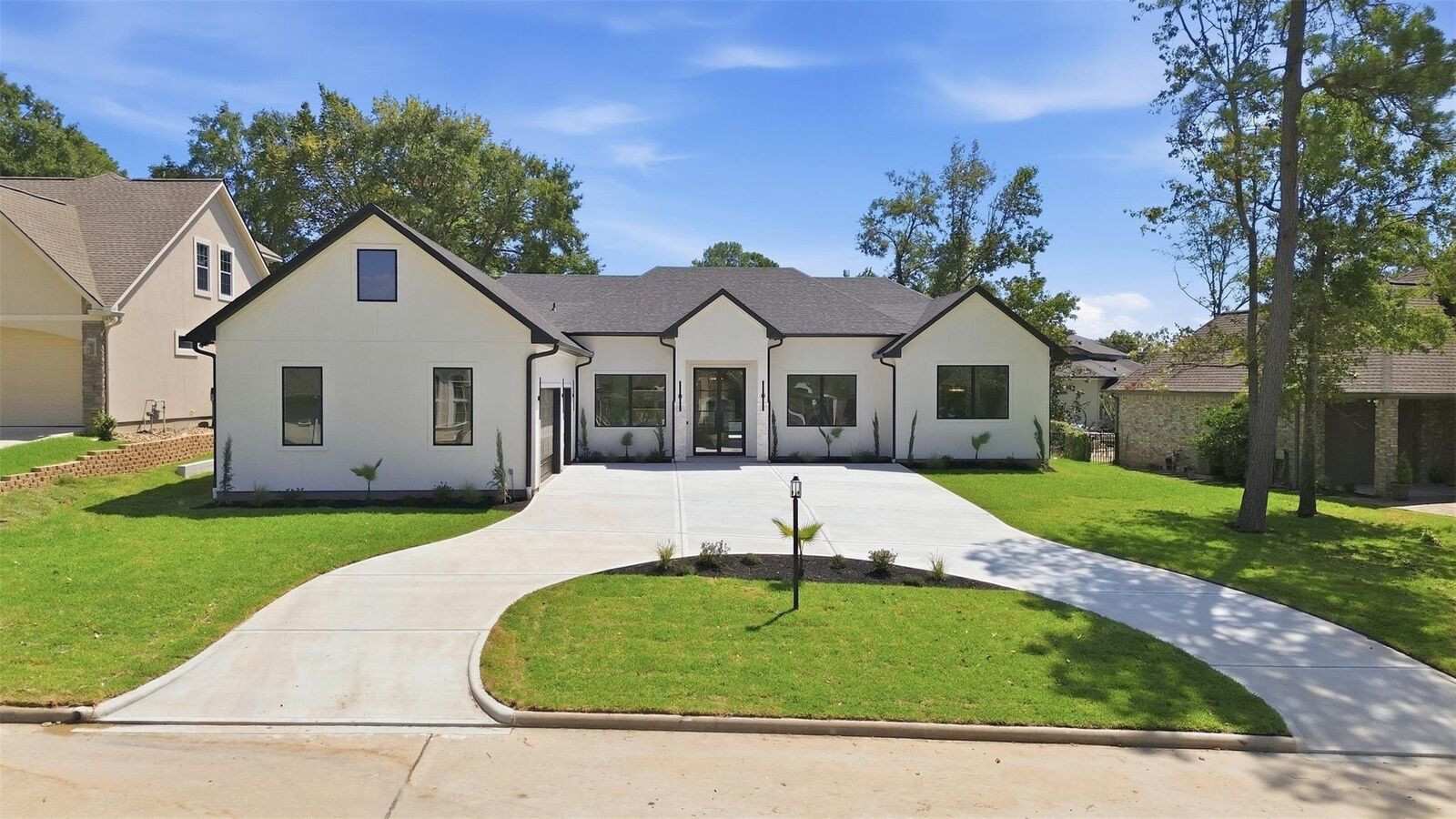 Property Photo:  339 W Shore Lane  TX 77356 