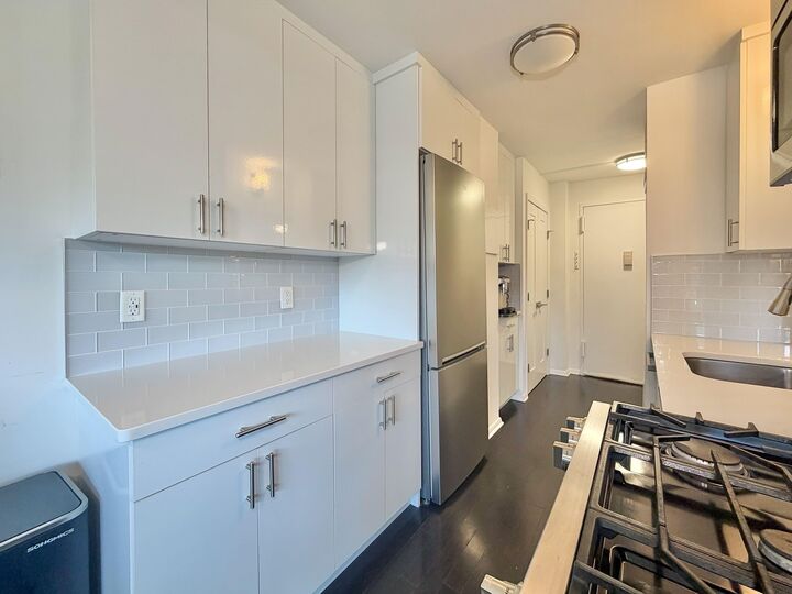 Property Photo: 500 Central Ave 211 NJ 07087