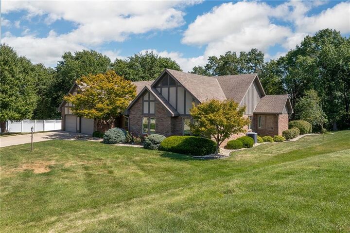 Property Photo: 2309 Buckingham Street MO 64506