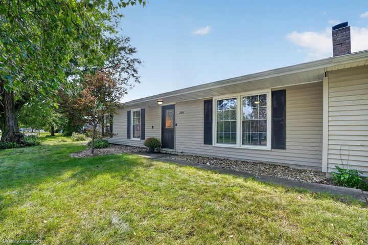 Property Photo: 206 Hillcrest Road IA 50701