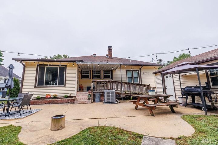 Property Photo:  171 N Lewis Street  IN 47424 