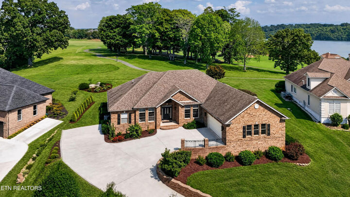 Property Photo: 140 Pineberry Drive TN 37885