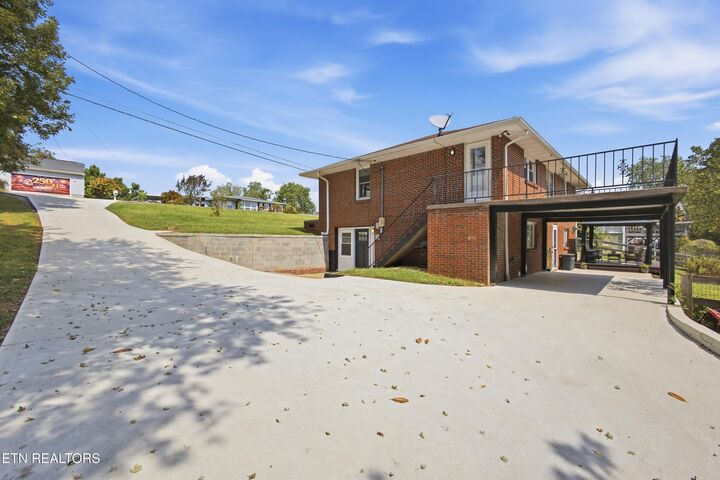Property Photo:  359 Skyline View Lane  TN 37763 