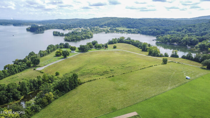 Property Photo: Browns Peninsula Tract 8 TN 37763