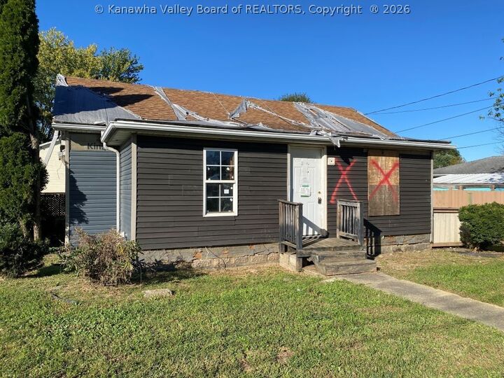 Property Photo:  1901 7th Avenue  WV 26101 