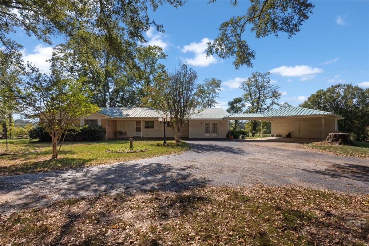Property Photo: 6686 S Fm 225 TX 75654