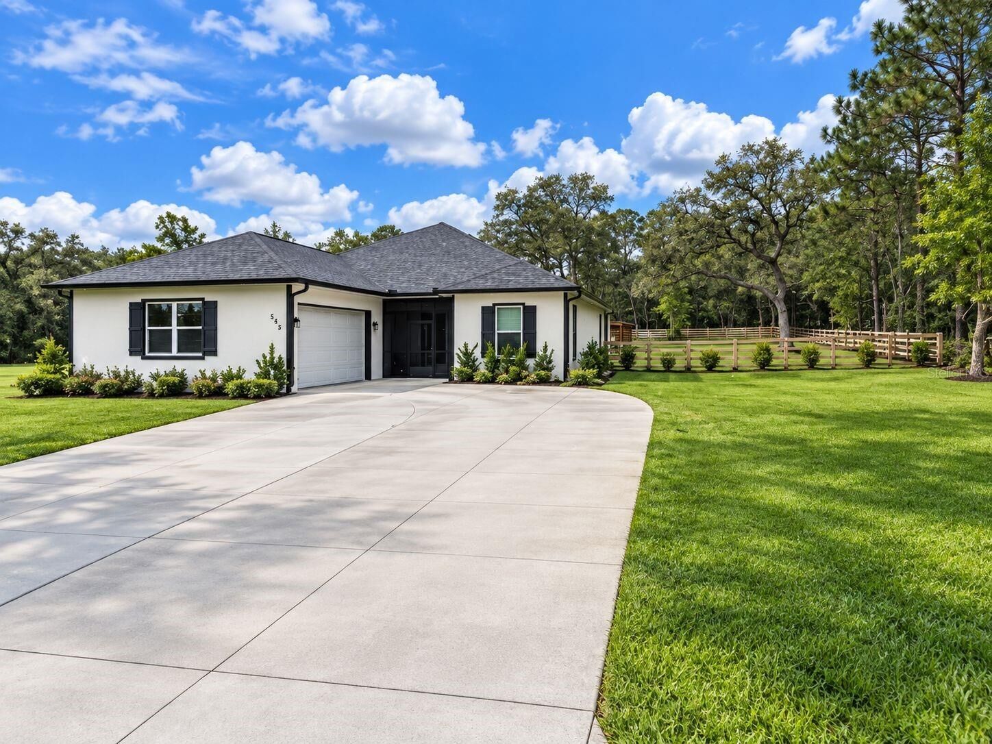 Property Photo:  545 W Pearson Street  FL 34442 