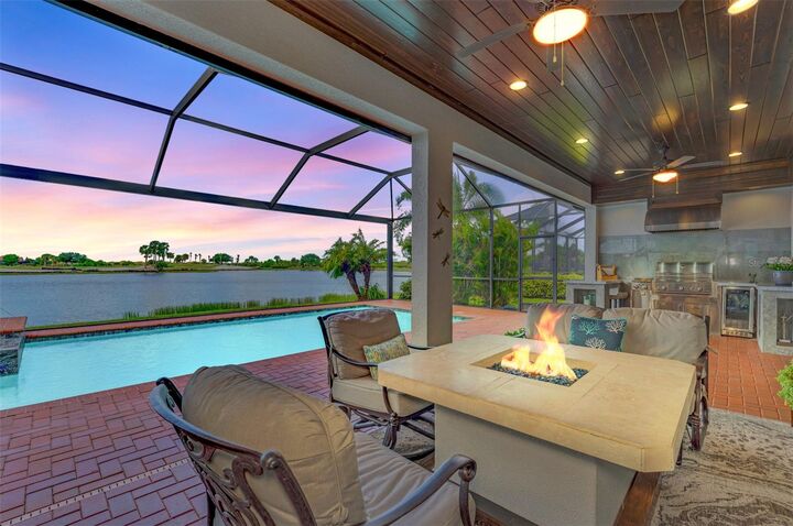 Property Photo:  23423 Waverly Circle  FL 34293 