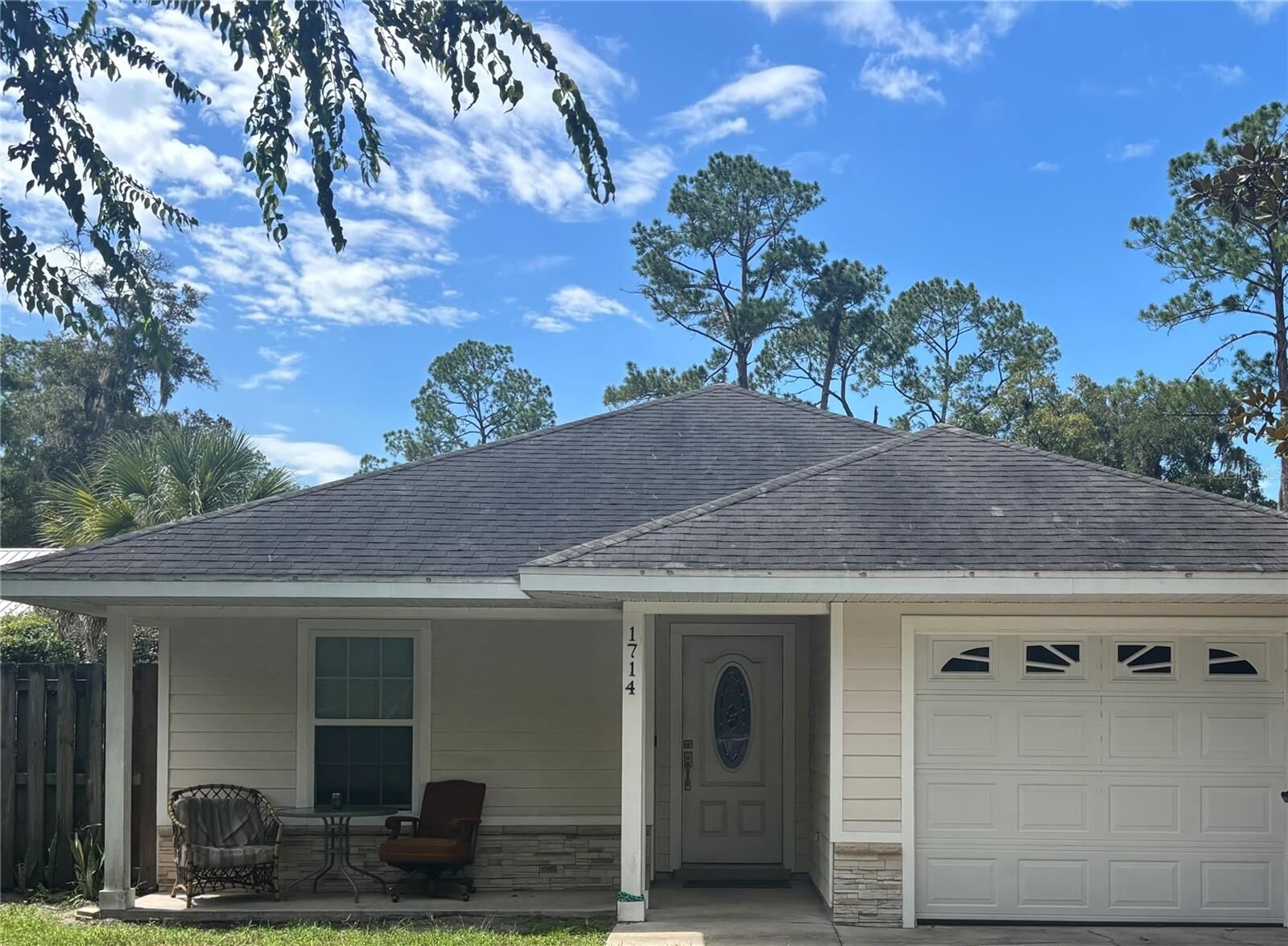 Property Photo:  1714 NW 9th Street  FL 32609 