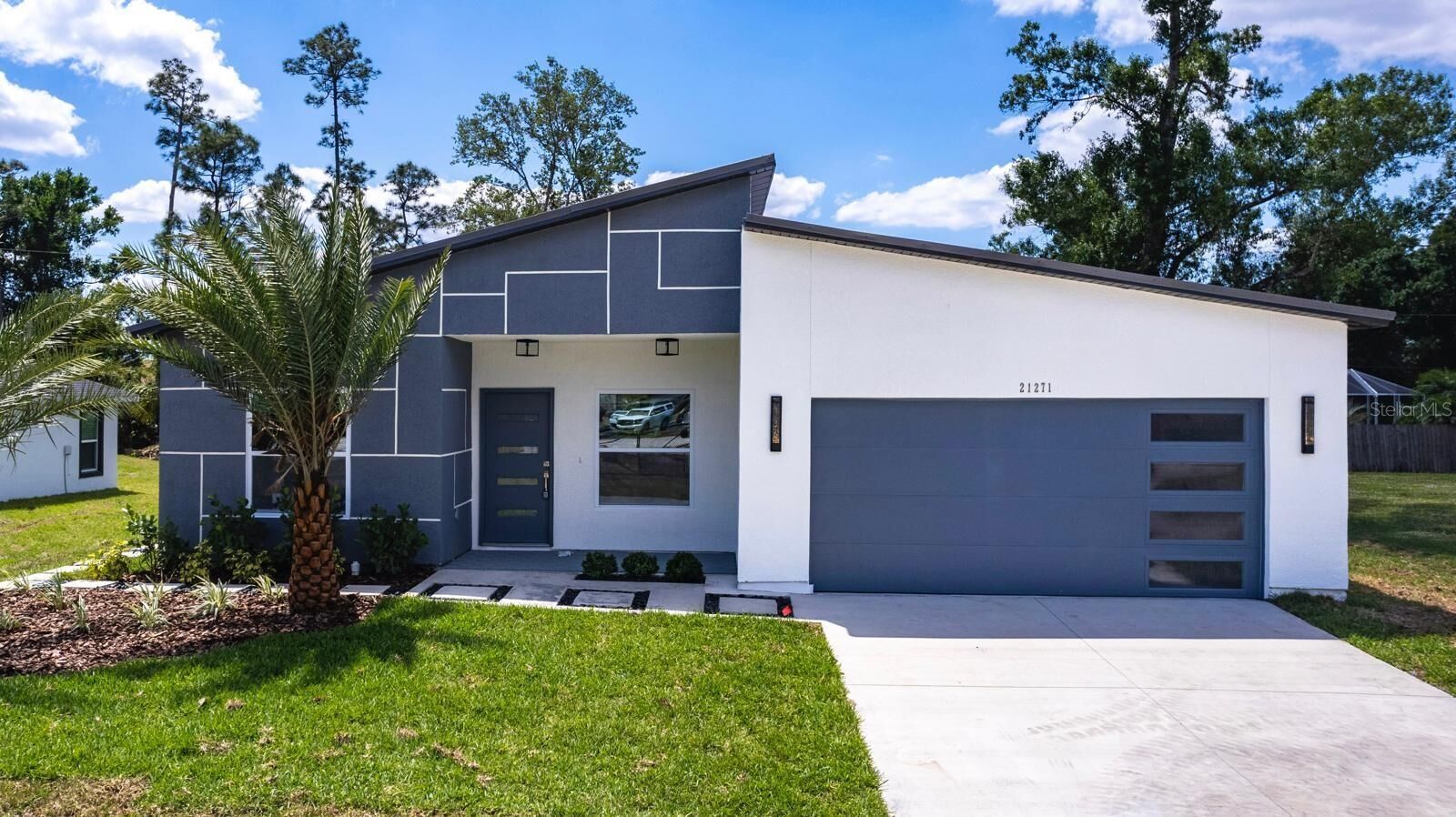Property Photo: 1064 Ample Avenue FL 33948