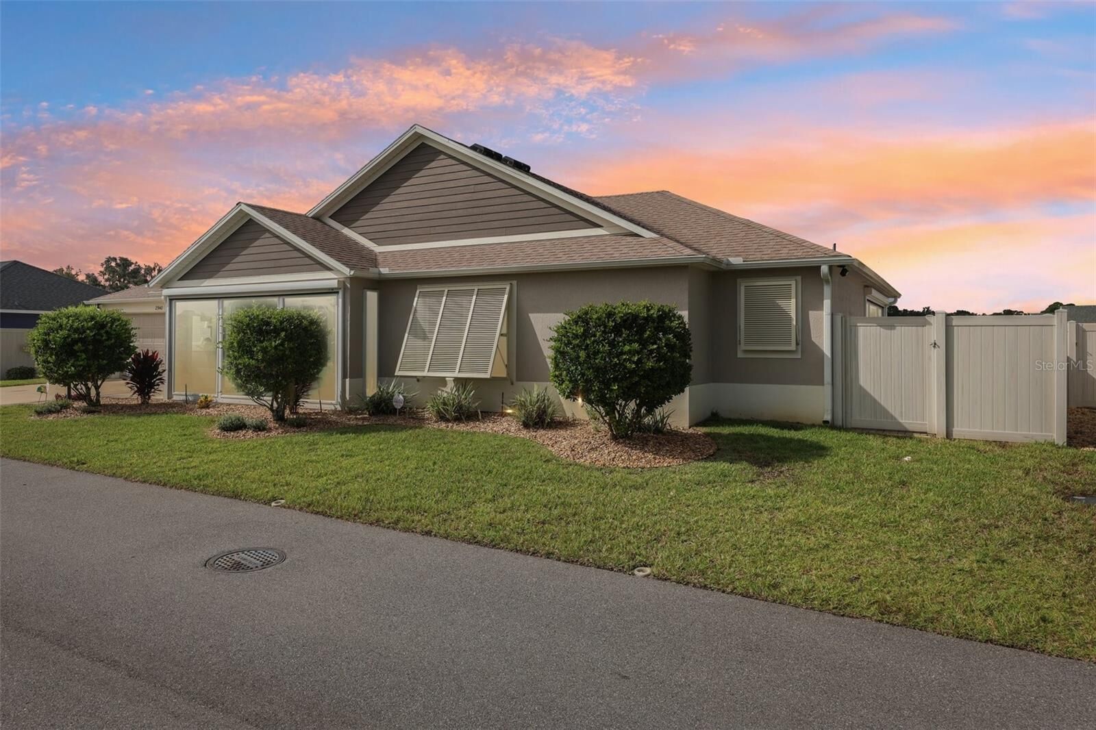 Property Photo: 2940 Gulley Lane 116 FL 32163
