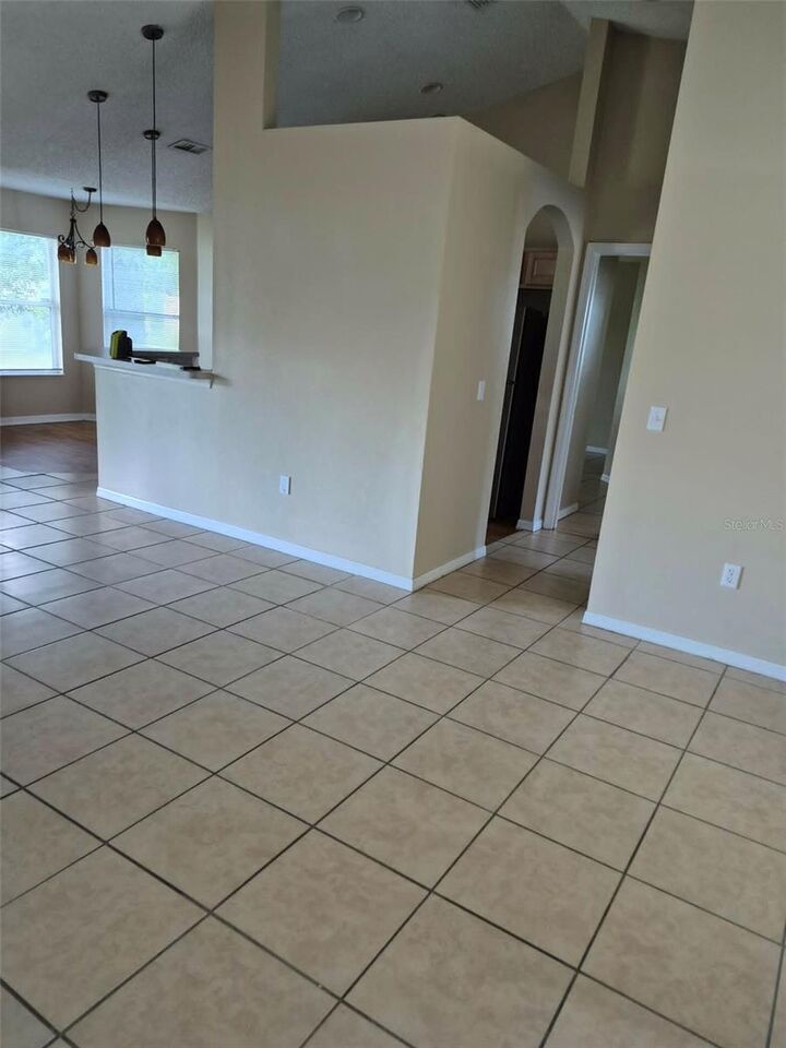 Property Photo: 7 Bishop Lane FL 32137