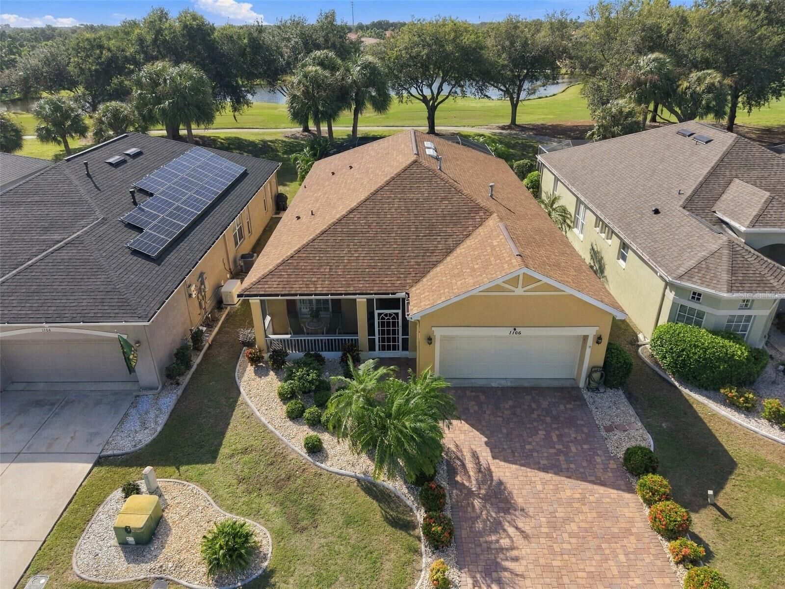 Property Photo:  1106 Emerald Dunes Drive  FL 33573 