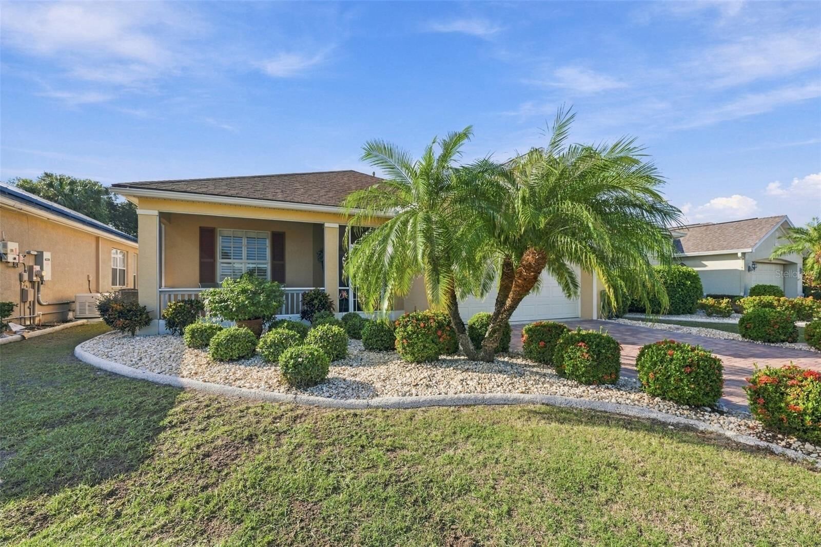 Property Photo: 1106 Emerald Dunes Drive FL 33573