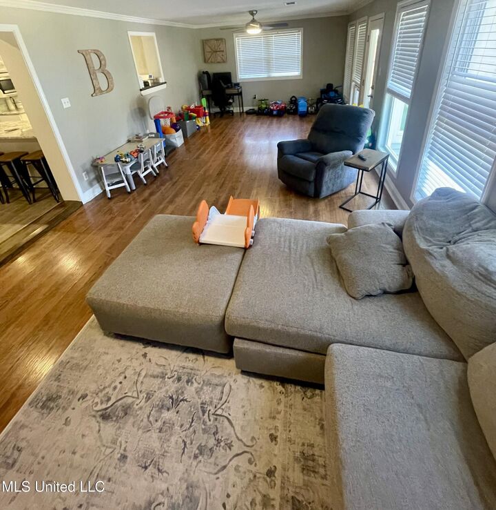 Property Photo: 403 Lindberg Avenue MS 39120