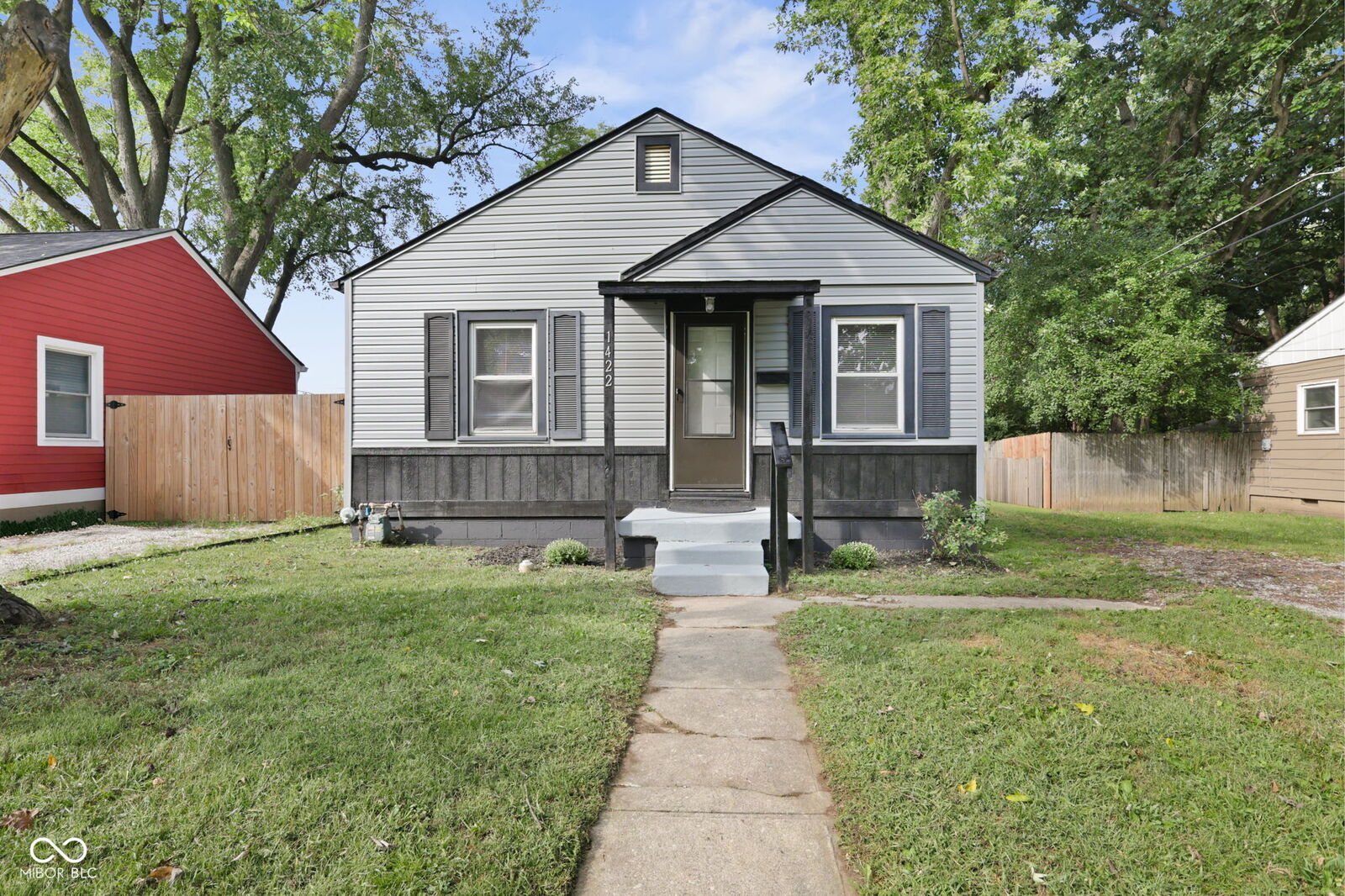 Property Photo:  1422 E 49th Street  IN 46205 