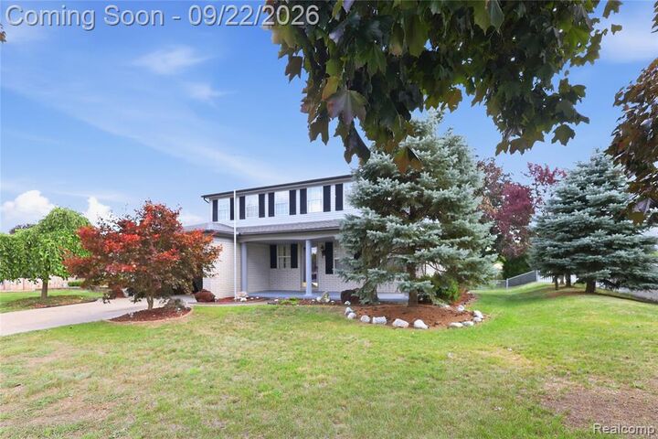 Property Photo: 13622 Biscayne Drive MI 48313 2800
