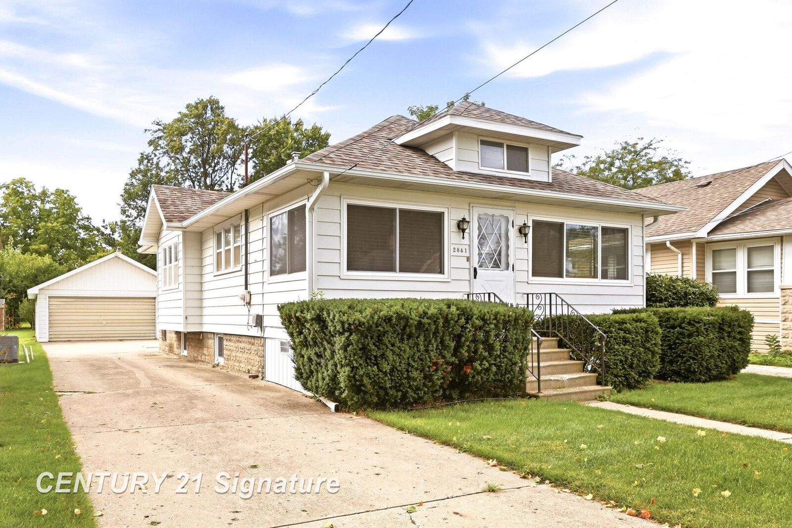 Property Photo: 2841 Cooper Avenue MI 48602