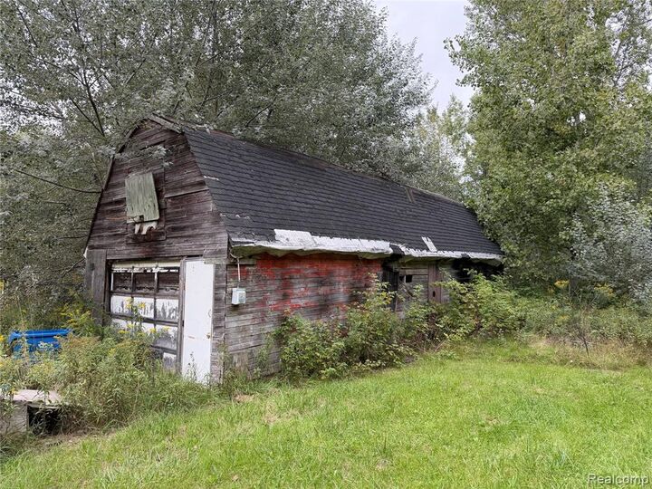 Property Photo:  3782 Hanes Road  MI 48768 9229 