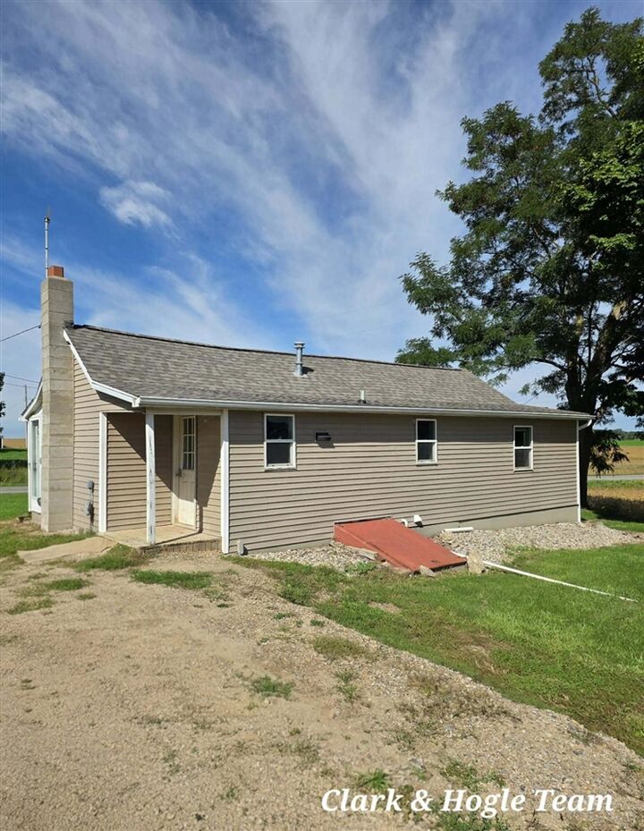 Property Photo:  2983 Divine Highway  MI 48851-8728 